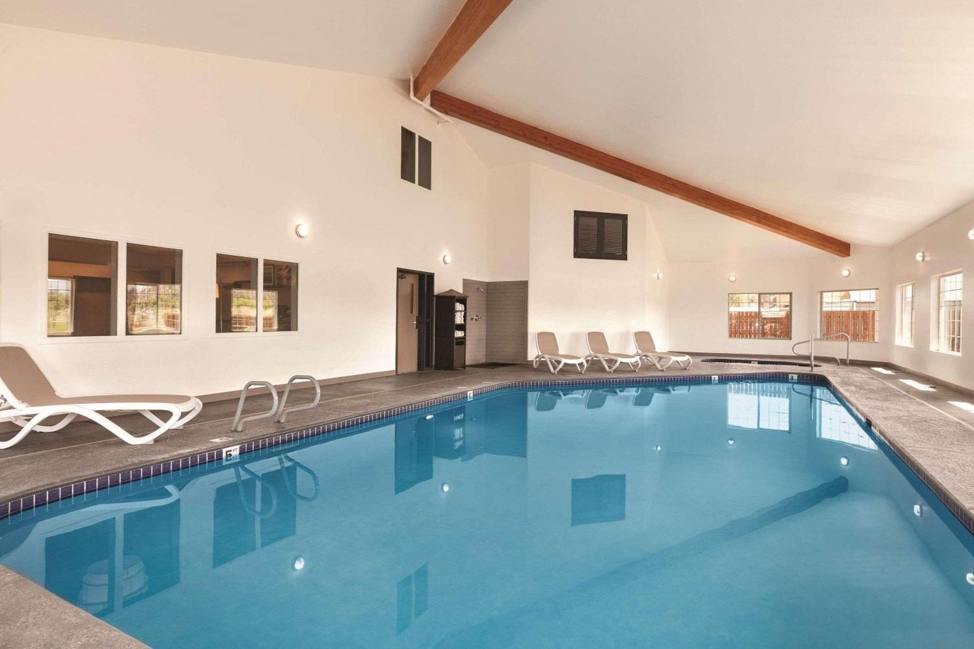 Country Inn & Suites By Radisson, Prineville, Or Εξωτερικό φωτογραφία